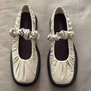 New Beautiful Camper Onda Gray Textile Mary Jane for Women in EU41. Run Small!